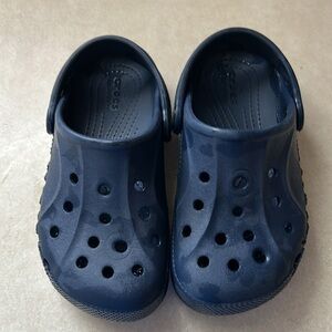 Unisex navy blue Crocs